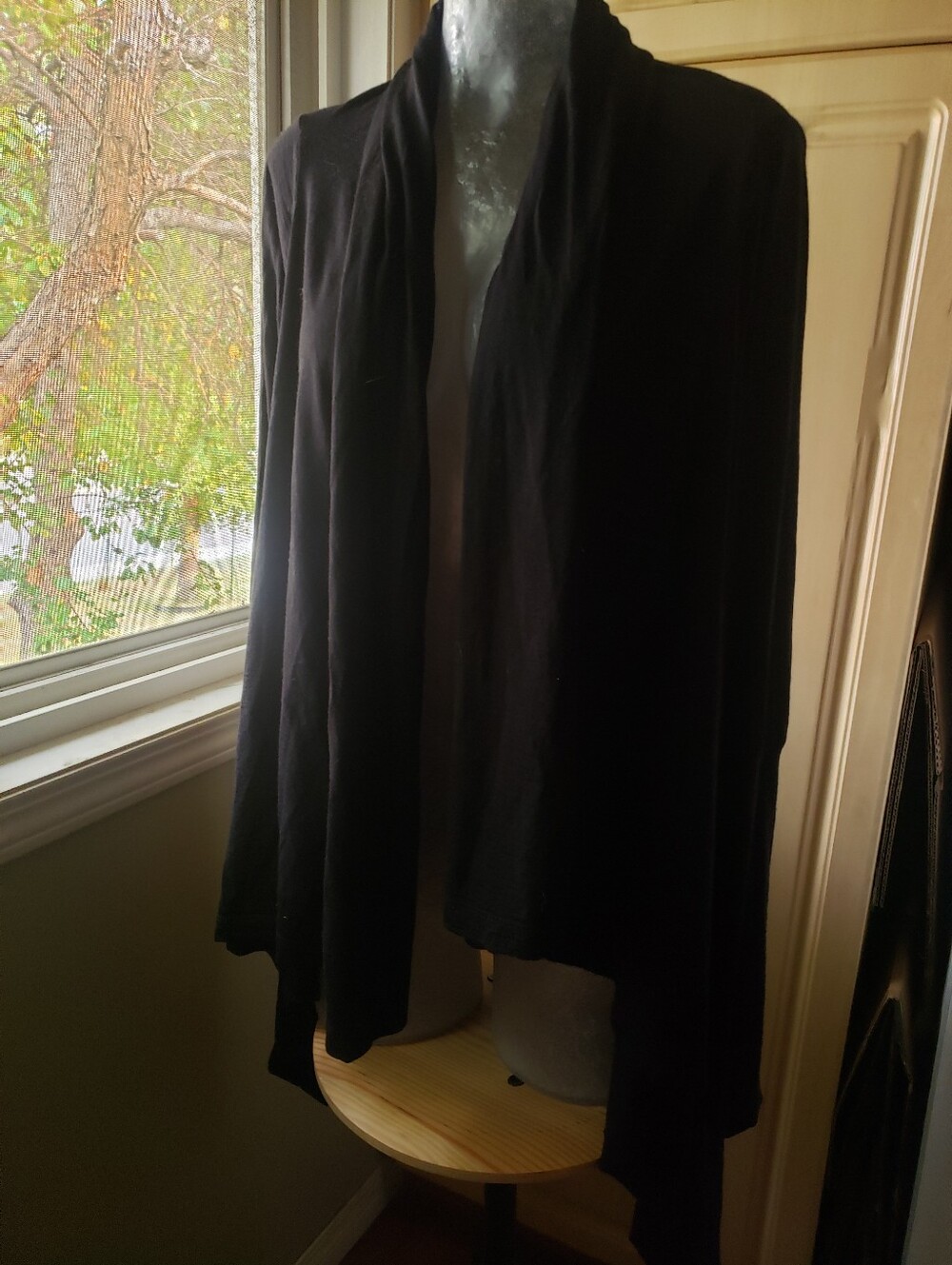 Icebreaker Women's Merino Wool Oversized Black High-Low Cardigan